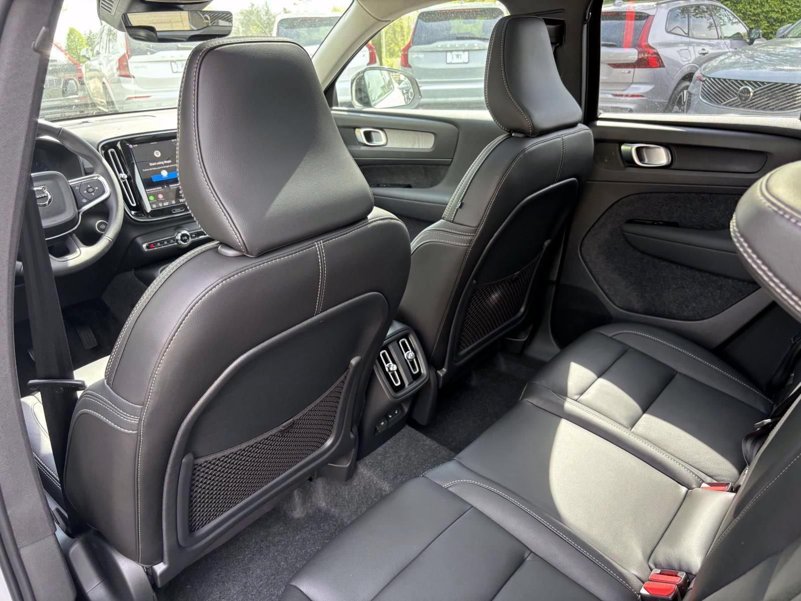 New 2026 Volvo XC40 B5 Core w/ Protection Package Premier AWD/4WD image 27