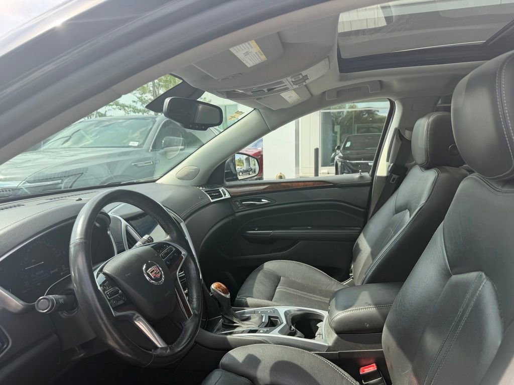 Used 2016 Cadillac SRX Luxury AWD/4WD image 9
