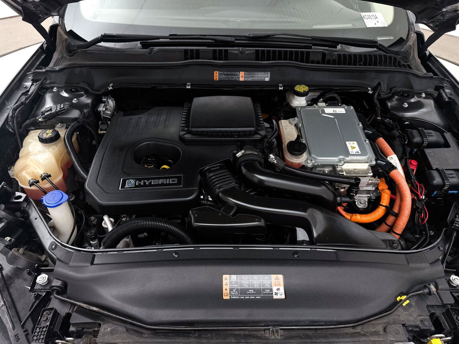 Used 2019 Ford Fusion SE FWD image 5