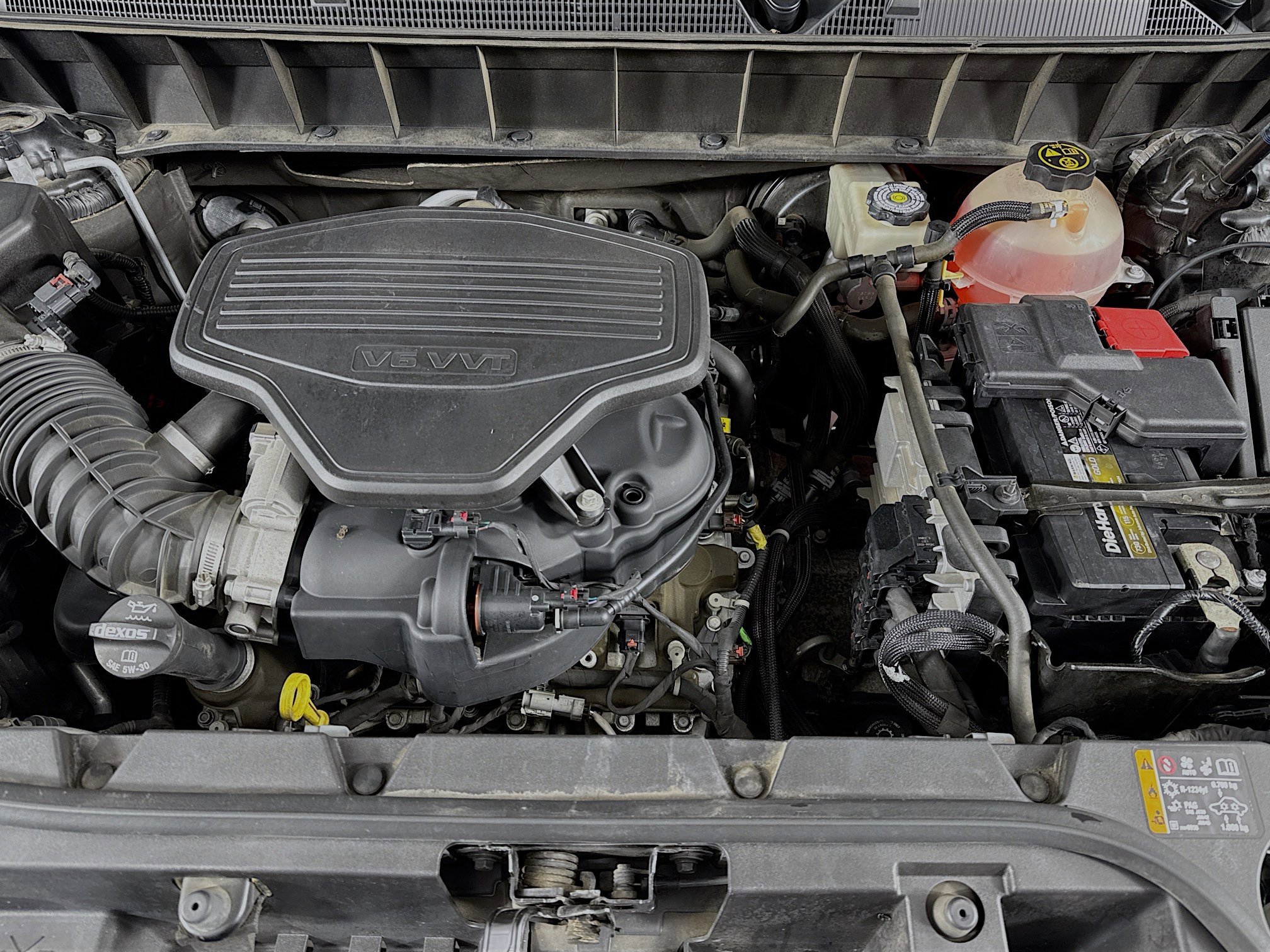 Used 2018 GMC Acadia Denali image 32