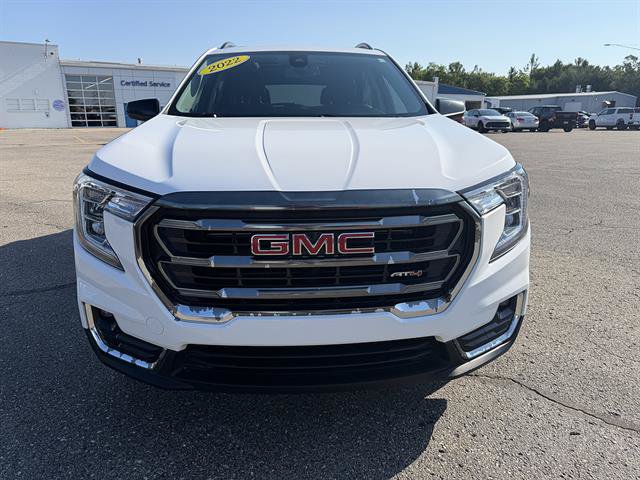 Used 2022 GMC Terrain AT4 w/ Infotainment Package II AWD/4WD image 2