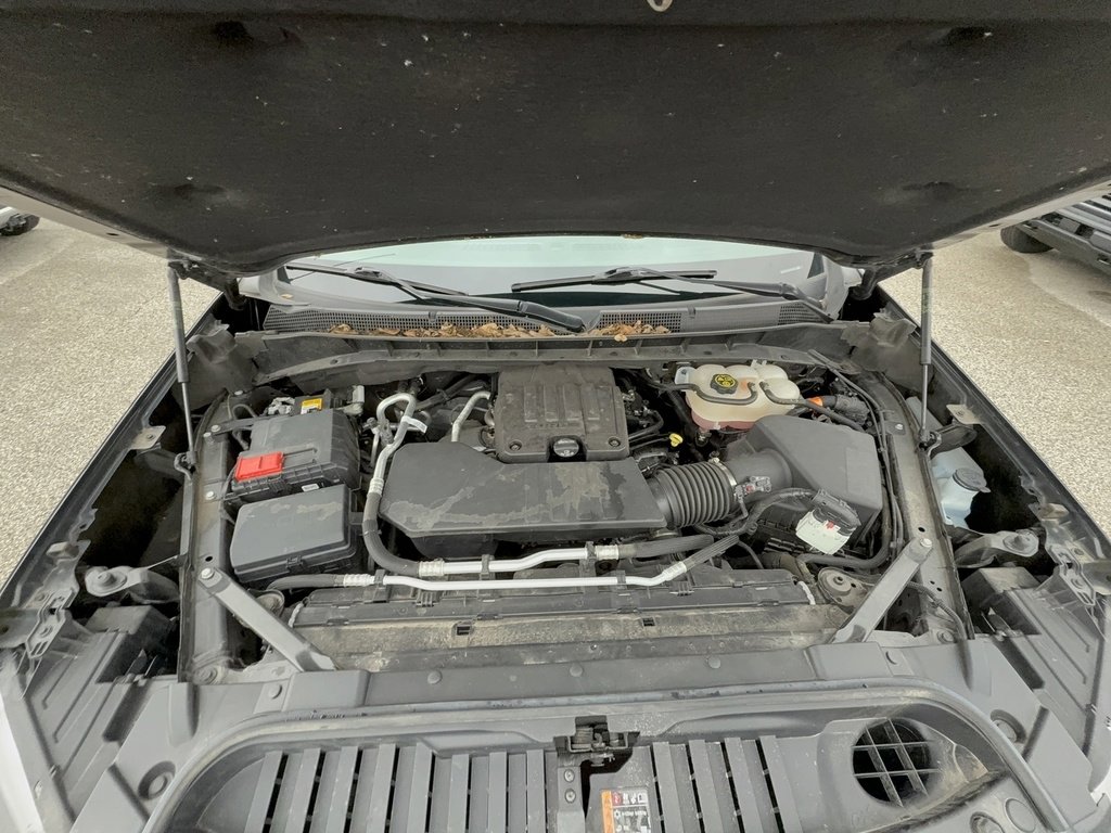 Used 2023 Chevrolet Silverado 1500 LT image 29