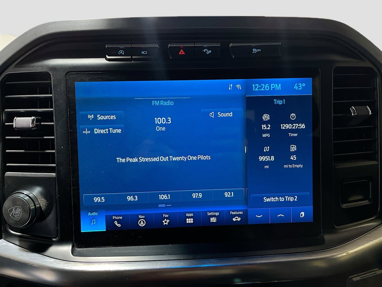 Used 2021 Ford F150 Lariat w/ FX4 Off-Road Package image 15