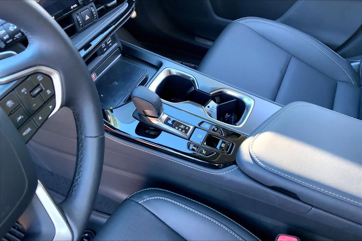 Used 2025 Lexus NX 350 AWD w/ Accessory Package (2T) image 17