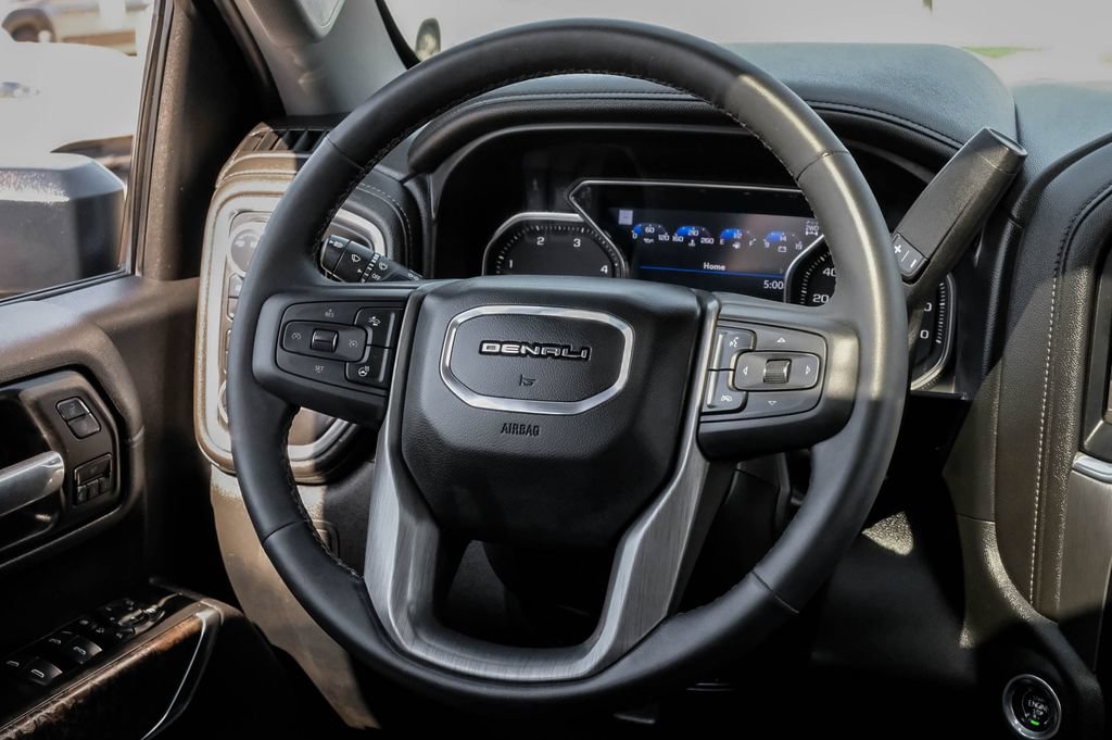 Used 2020 GMC Sierra 2500 Denali w/ Denali Ultimate Package AWD/4WD image 14