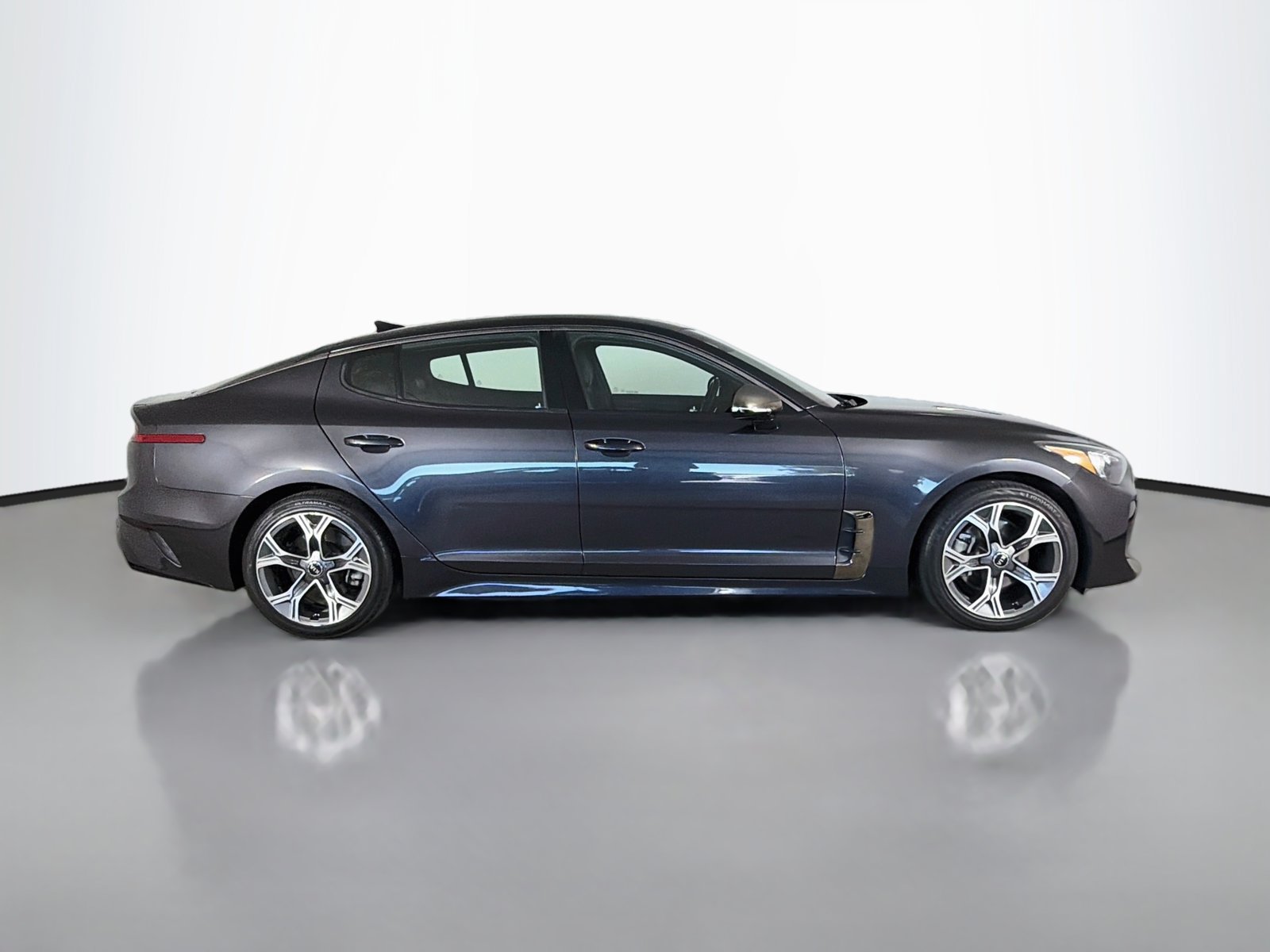 Used 2020 Kia Stinger GT-Line RWD image 8