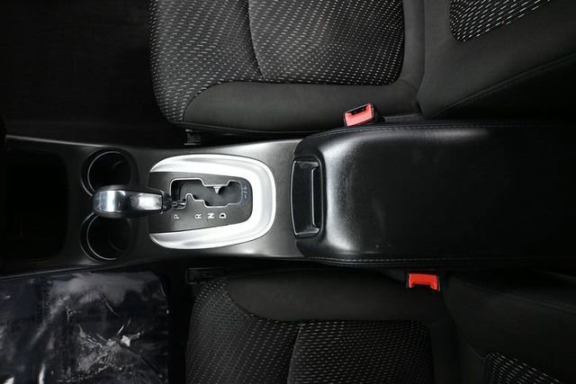 Used 2019 Dodge Journey SE image 28