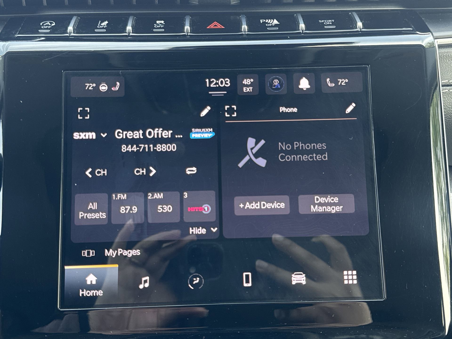 Used 2023 Jeep Grand Cherokee Laredo w/ Luxury Tech Group I AWD/4WD image 17