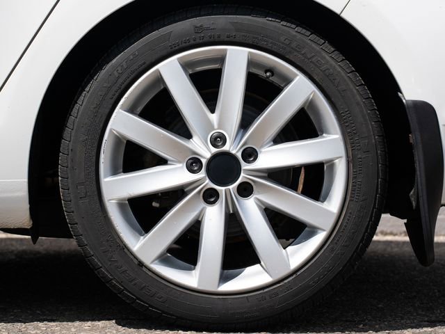 Used 2011 Volkswagen Golf TDI w/ Navigation Pkg FWD image 13