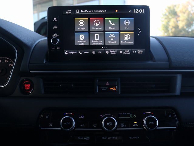 New 2025 Honda Pilot Touring image 11