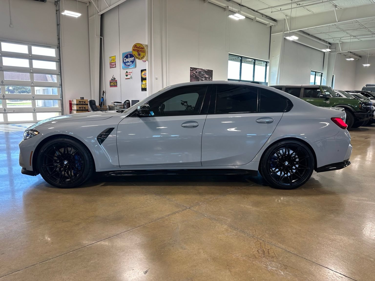 Used 2021 BMW M3 Competition w/ Executive Package RWD image 5