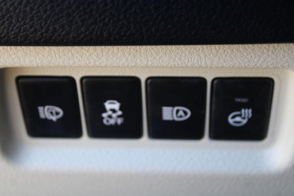 Used 2023 Lexus GX 460 Premium w/ Premium Package image 31