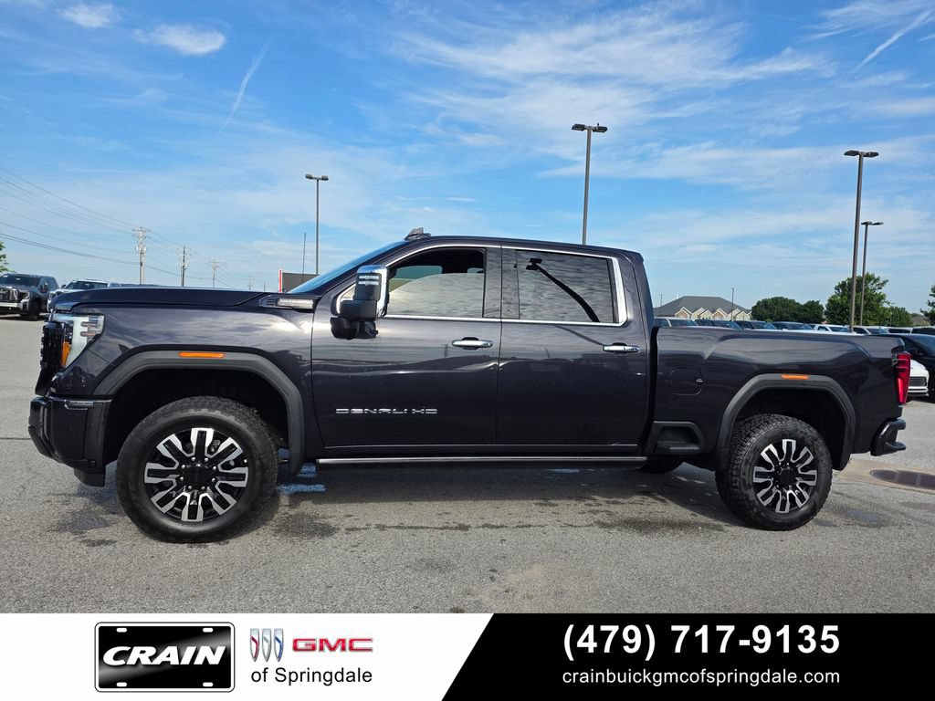 Used 2025 GMC Sierra 2500 Denali Ultimate AWD/4WD image 4