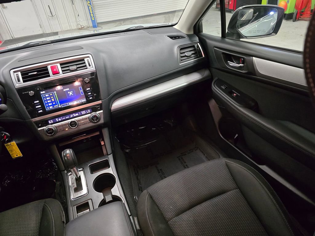 Used 2017 Subaru Outback 2.5i Premium image 34
