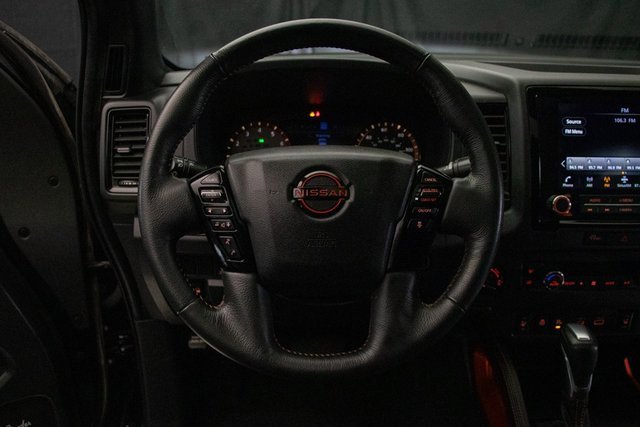 Used 2023 Nissan Frontier PRO-4X image 22