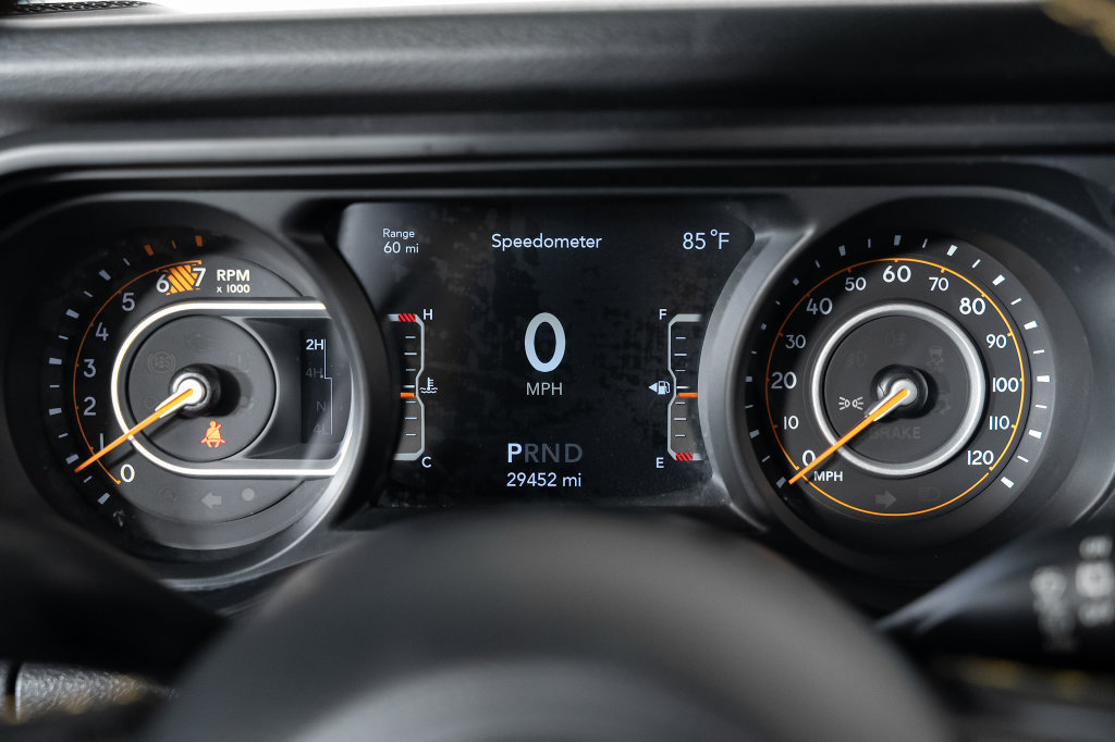 Used 2024 Jeep Wrangler Unlimited Sport AWD/4WD image 30
