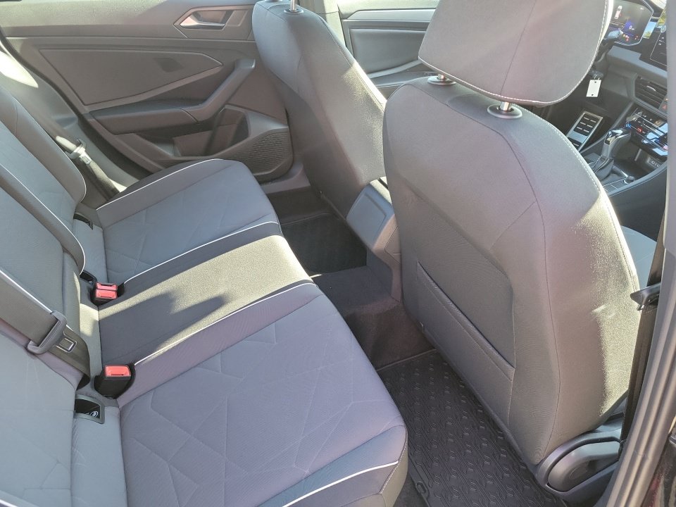 Certified 2026 Volkswagen Jetta Sport FWD image 29