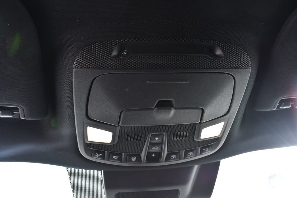 Used 2018 Ford Expedition Max XLT w/ Equipment Group 202A AWD/4WD image 36