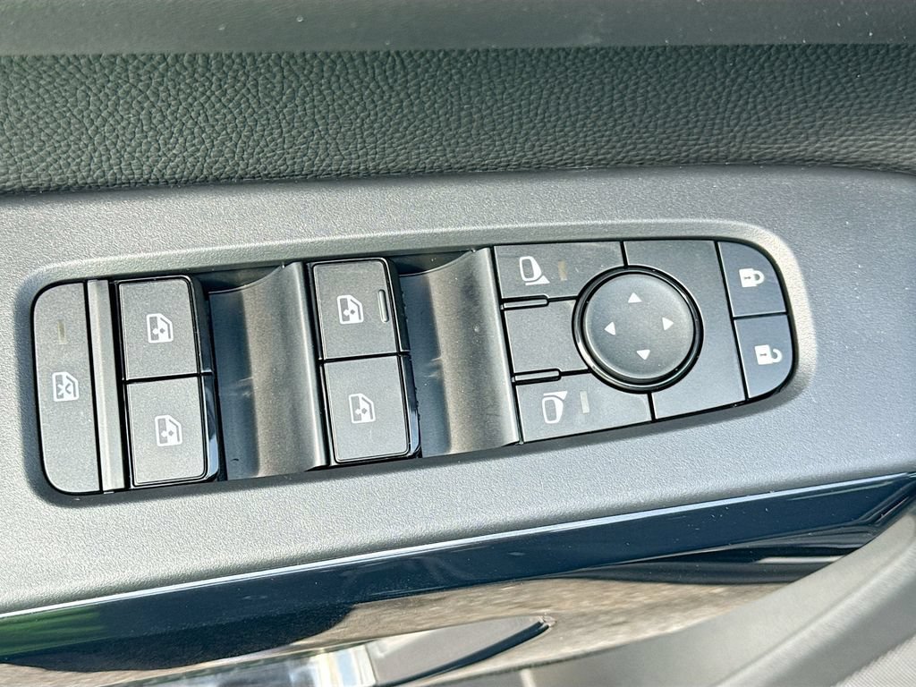 New 2026 Nissan Pathfinder SV FWD image 25