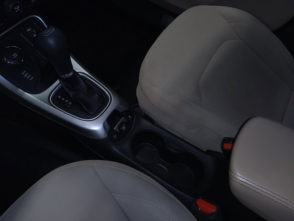 Used 2020 Jeep Compass Sport image 26