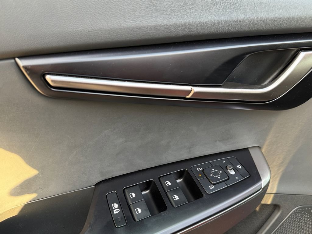 New 2025 Kia EV6 Light image 11