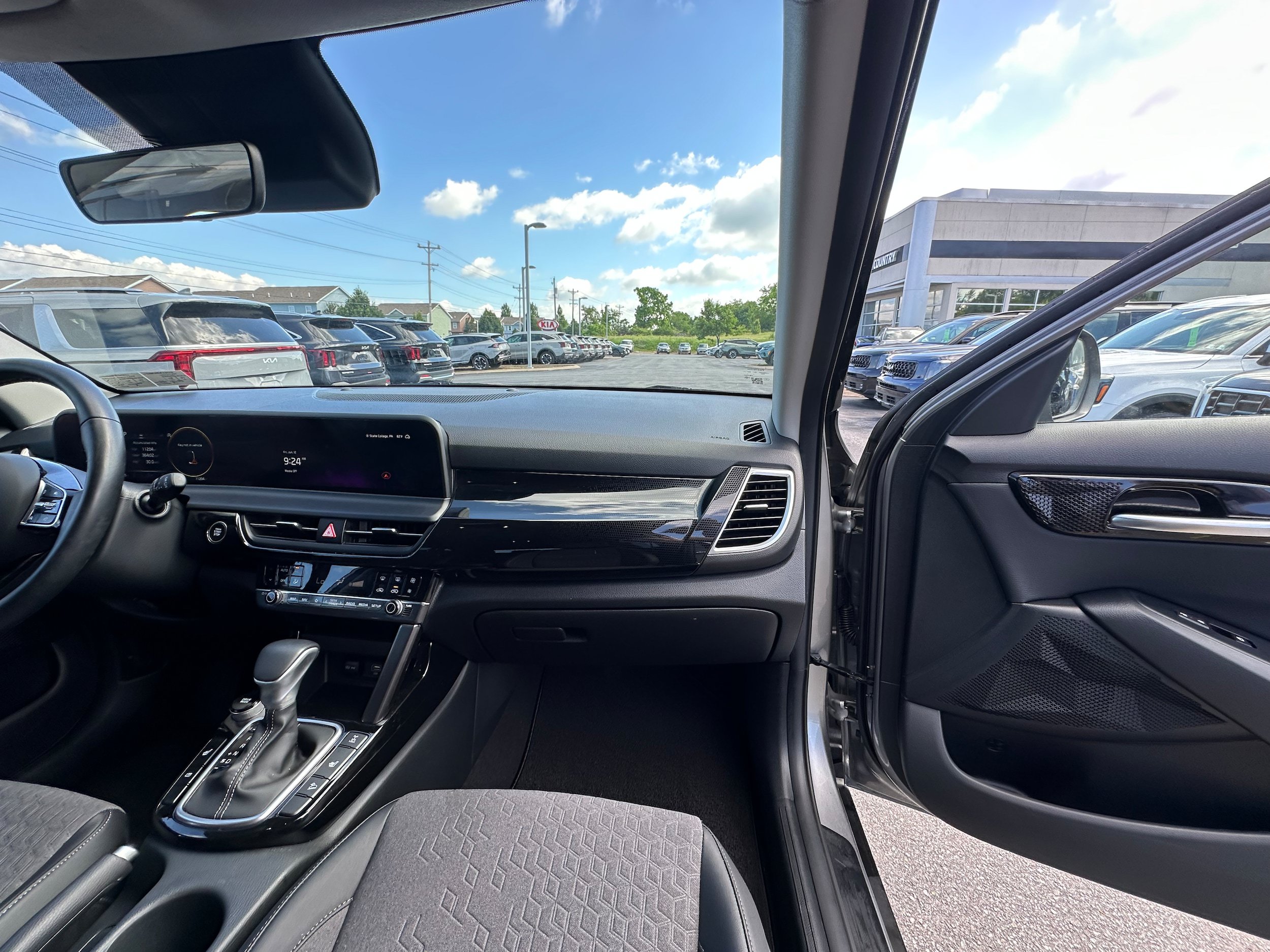 Used 2024 Kia Seltos S AWD/4WD image 18