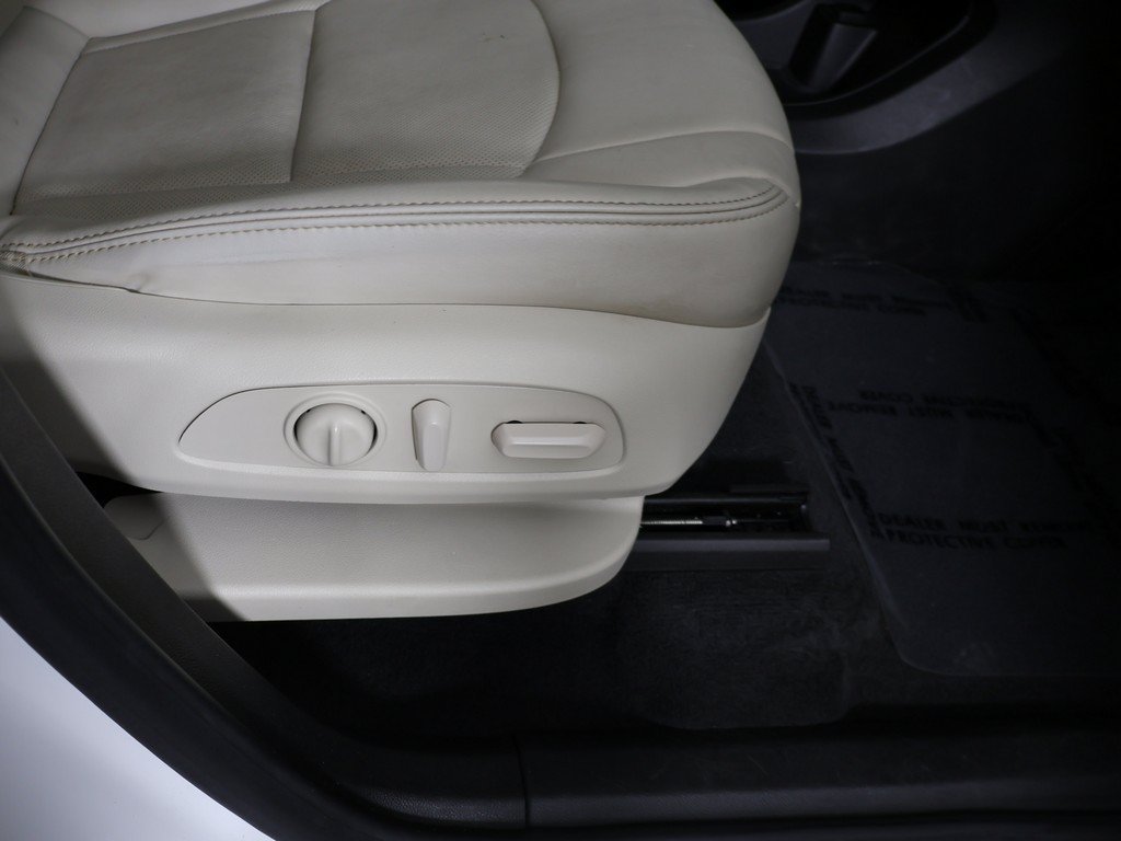 Used 2023 Buick Enclave Essence FWD image 33