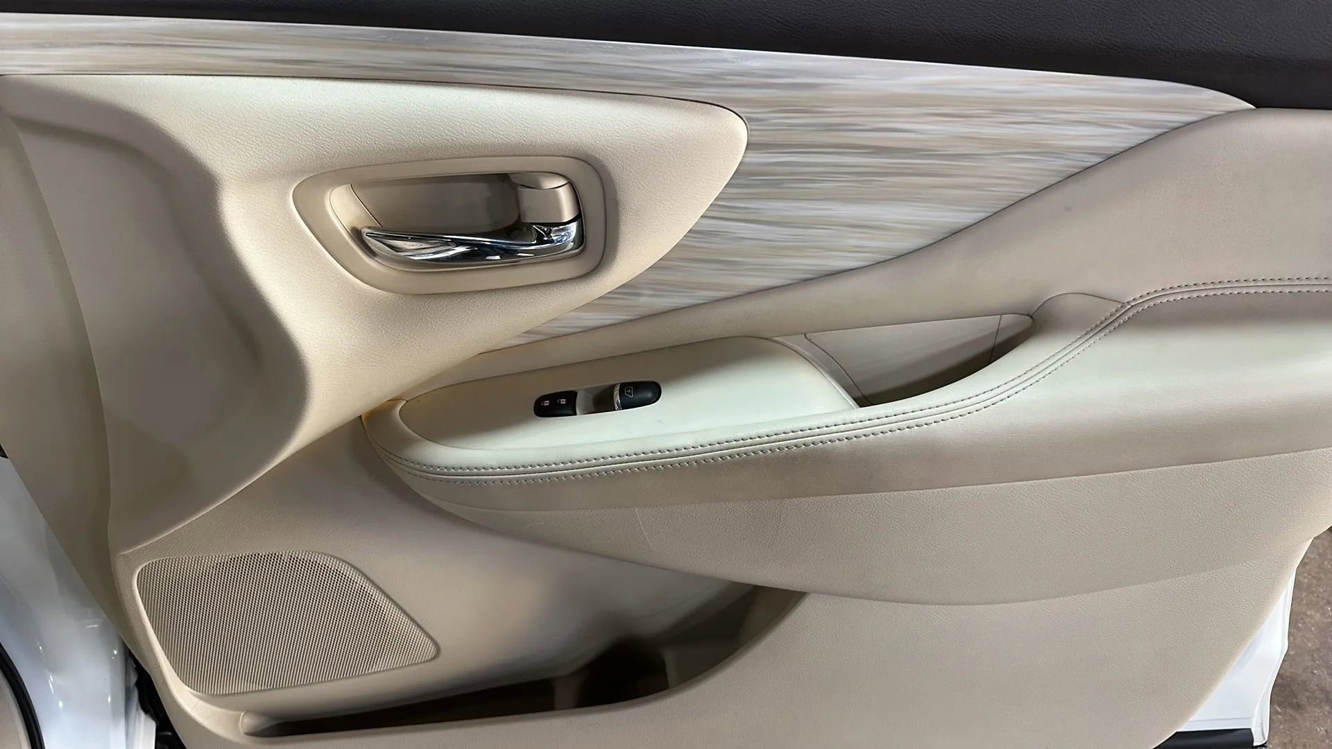 Used 2015 Nissan Murano Platinum w/ Platinum Technology Package image 18