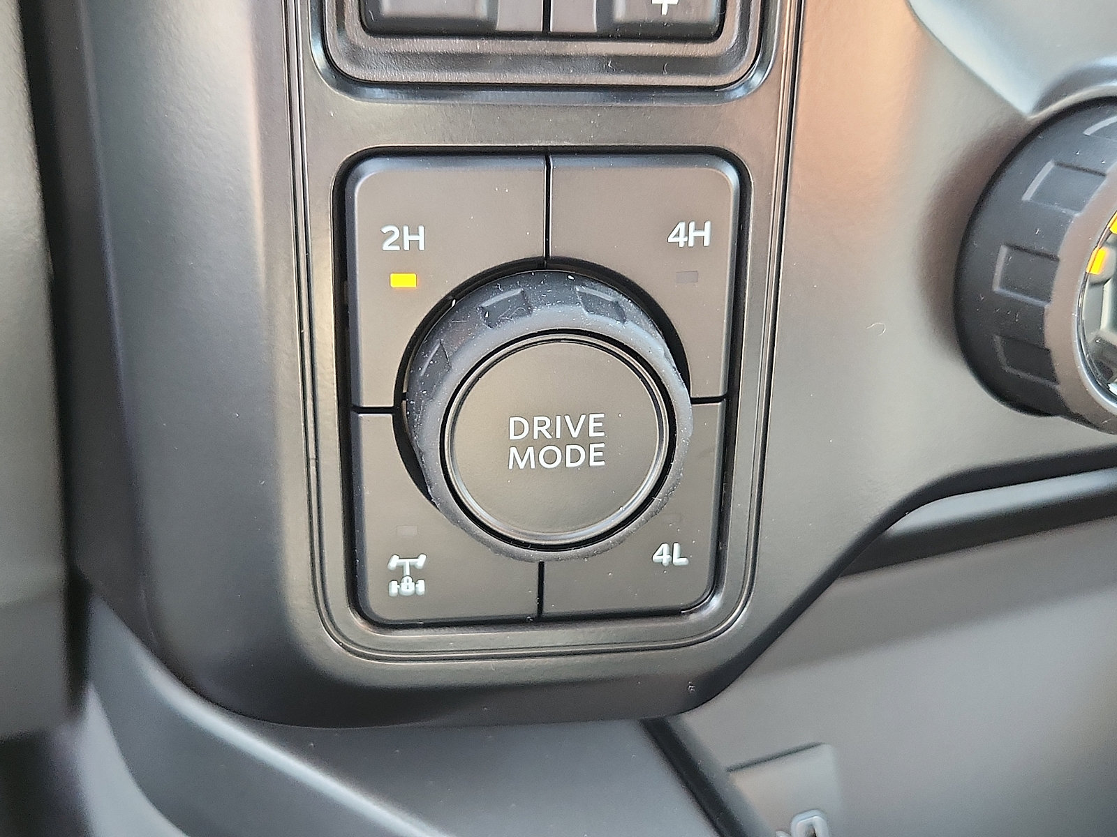 New 2026 Ford F250 XLT w/ 360-Degree Camera Package AWD/4WD image 14
