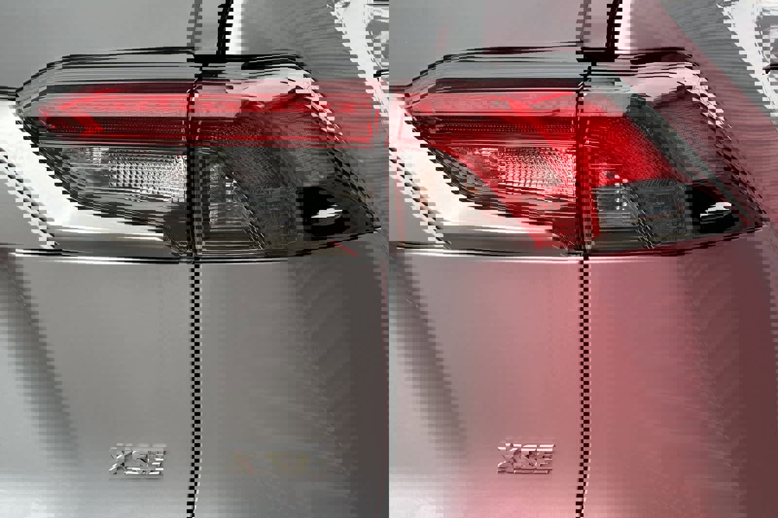 Used 2021 Toyota RAV4 XSE w/ Weather Package image 17