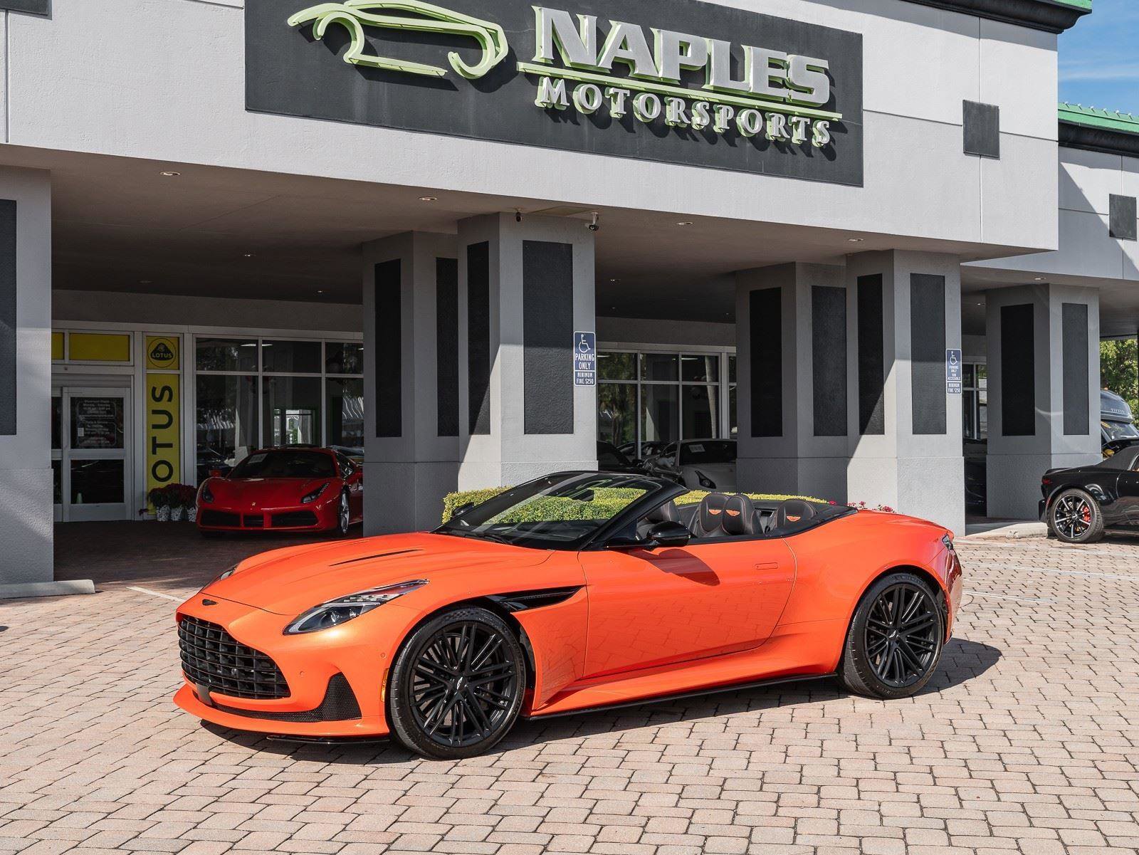 Used 2024 Aston Martin DB12 Convertible RWD image 33