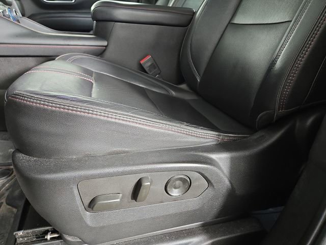 Used 2021 Chevrolet Suburban RST image 32