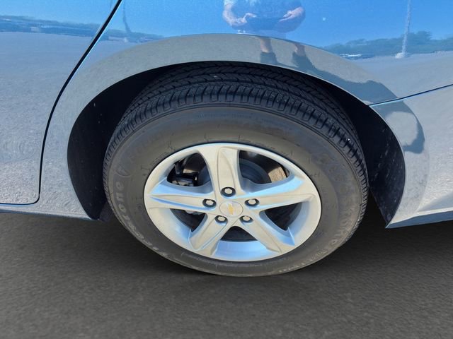 Used 2024 Chevrolet Malibu LS FWD image 11