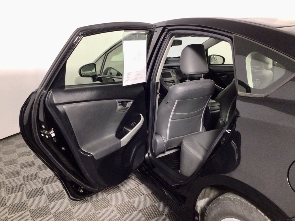 Used 2015 Toyota Prius Four image 25