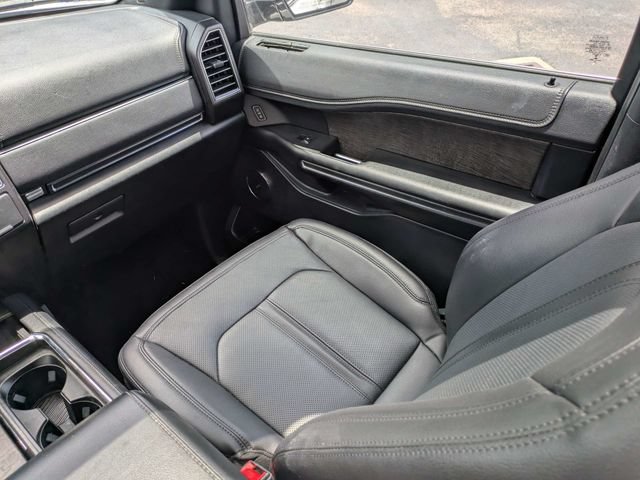 Used 2021 Ford Expedition Max Limited RWD image 18