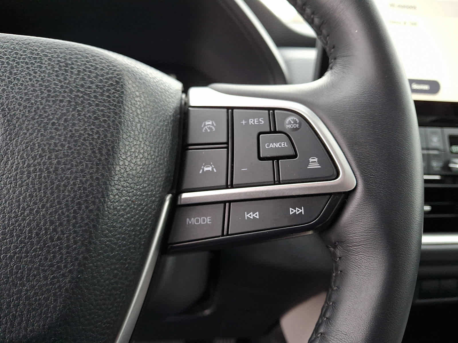 Certified 2024 Toyota Grand Highlander XLE image 20