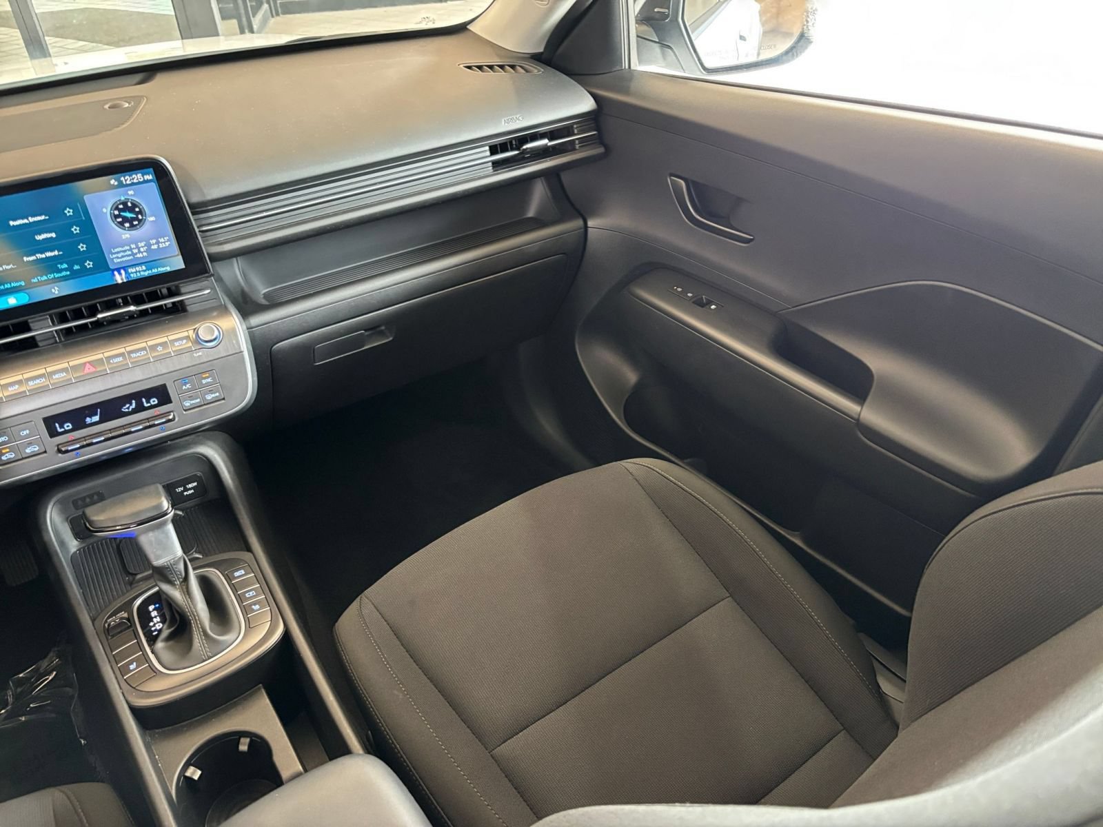 Used 2026 Hyundai Kona SEL Sport FWD image 29