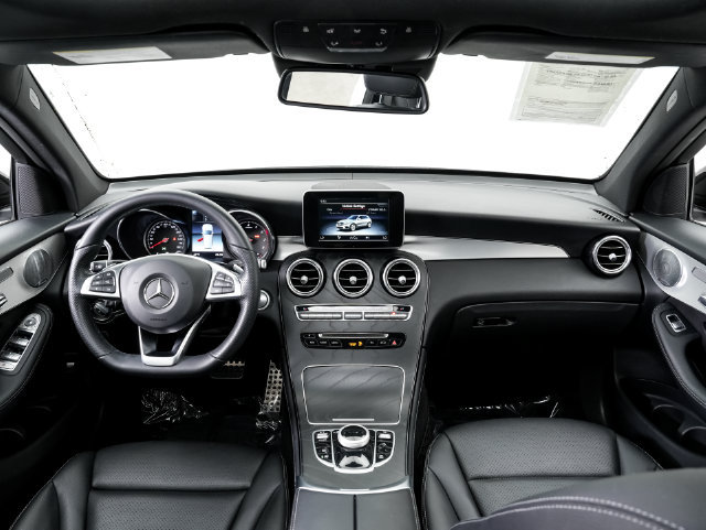 Used 2019 Mercedes-Benz GLC 300 4MATIC image 19
