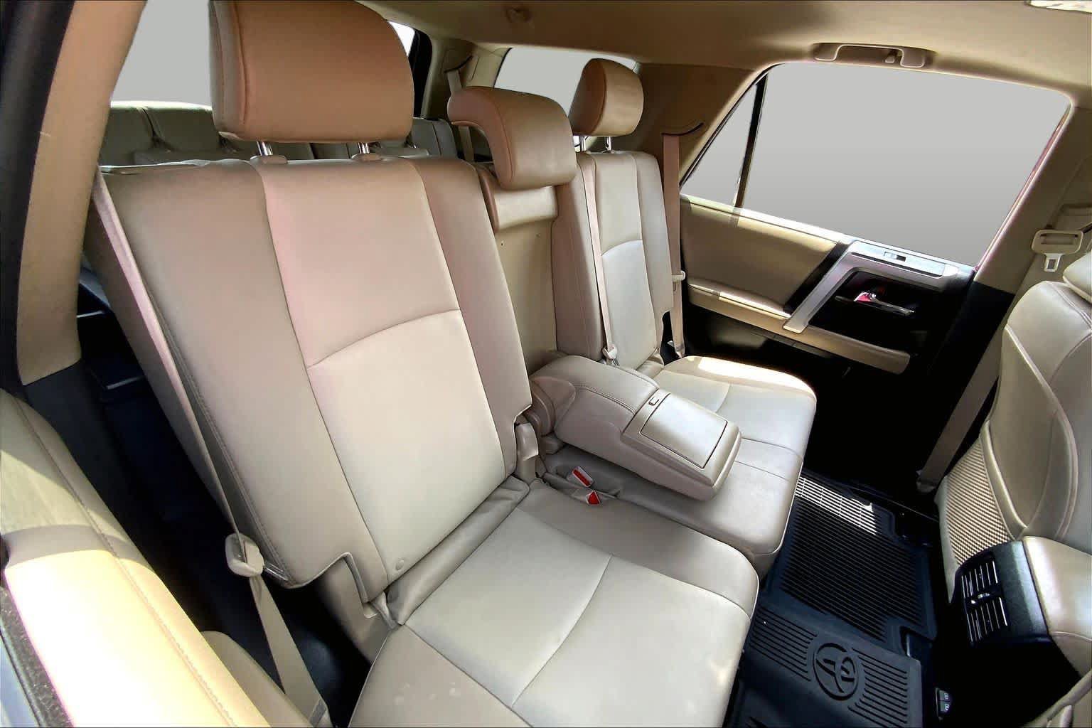 Used 2023 Toyota 4Runner SR5 Premium w/ Moonroof Package AWD/4WD image 20
