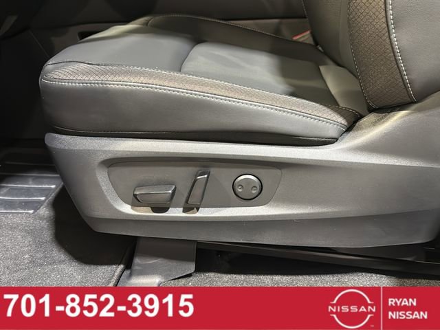 New 2026 Nissan Pathfinder SL image 36