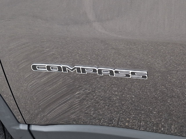 Certified 2022 Jeep Compass Latitude AWD/4WD image 31