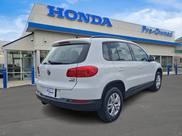 Used 2017 Volkswagen Tiguan S AWD/4WD image 4