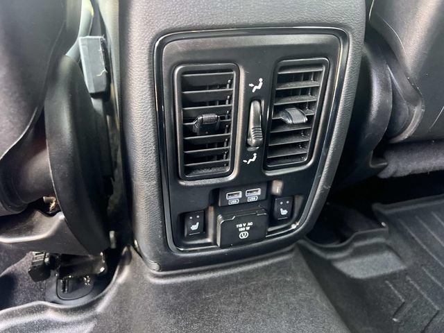 Used 2016 Dodge Durango R/T w/ Blacktop Package AWD/4WD image 17