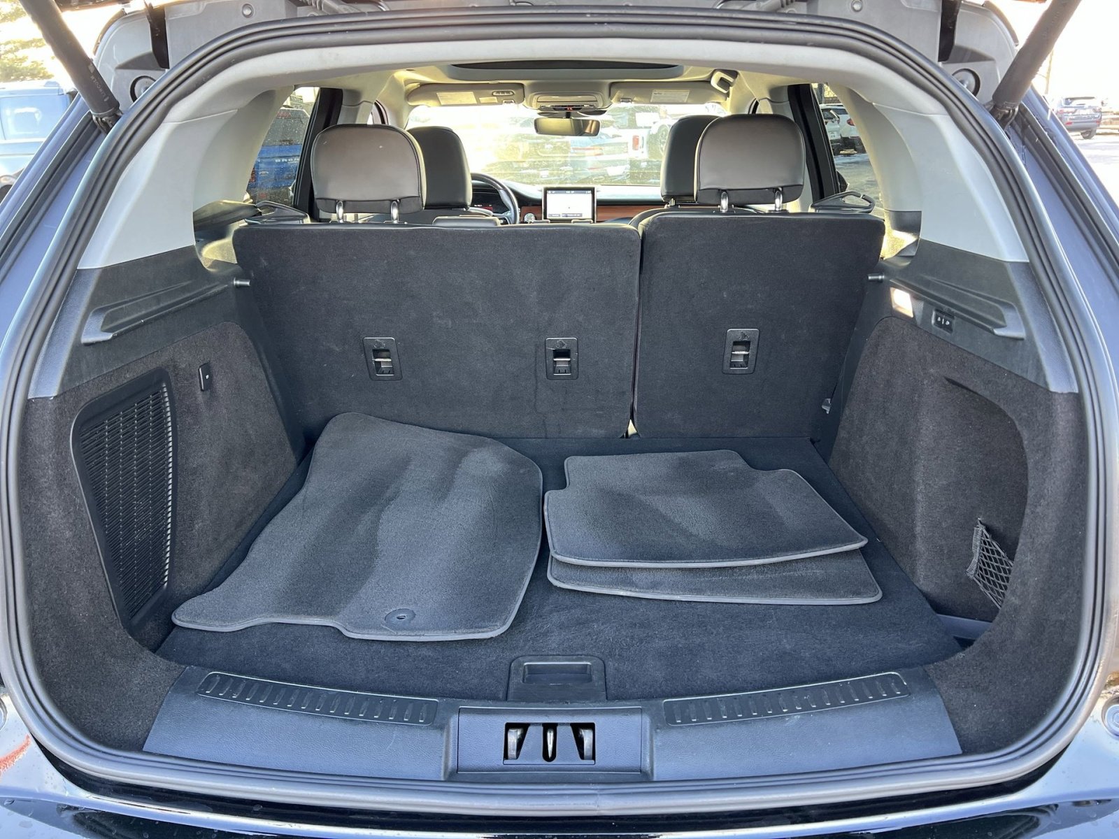 Used 2021 Lincoln Corsair Reserve w/ Elements Package image 25