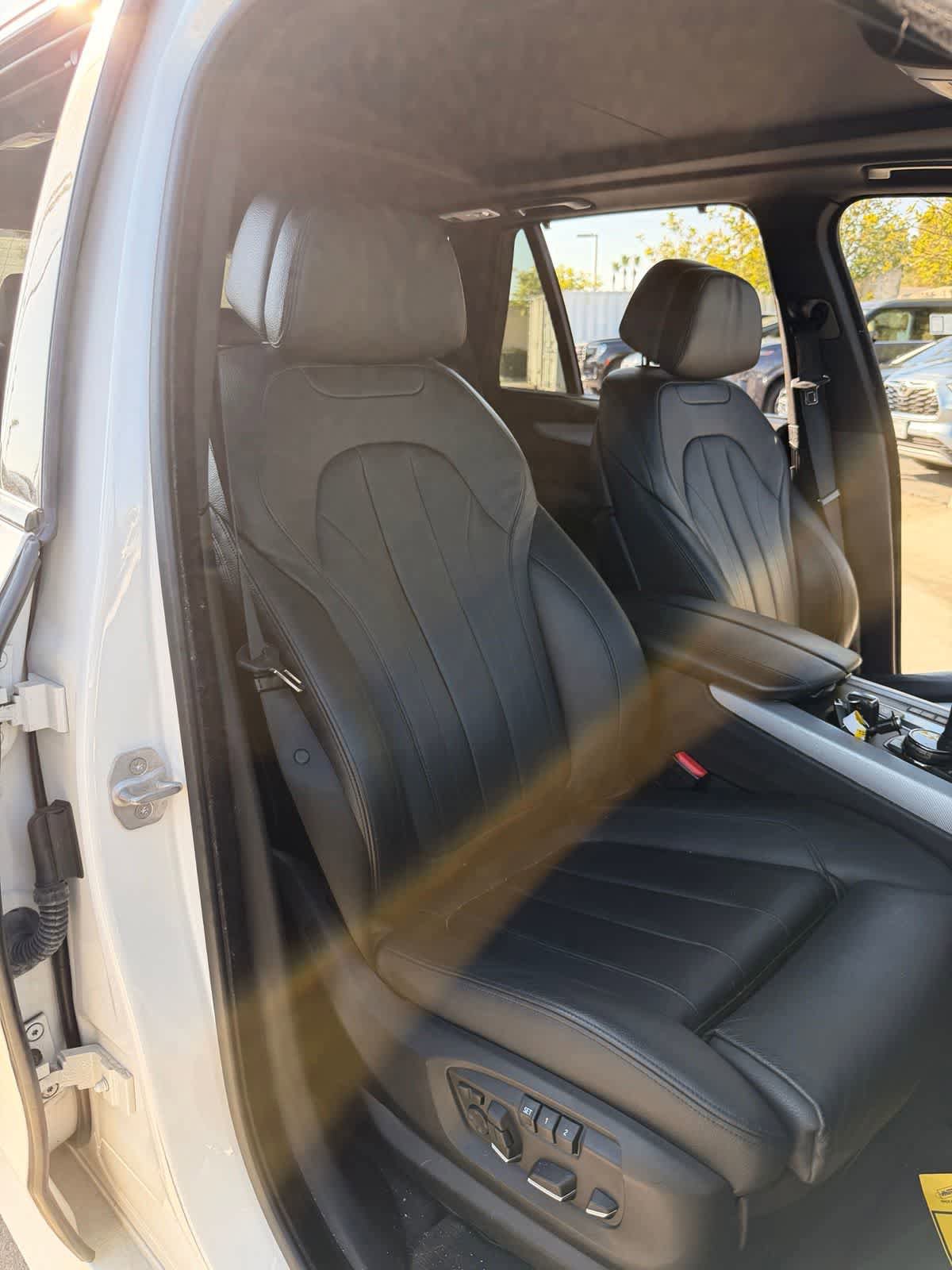 Used 2015 BMW X5 xDrive50i AWD/4WD image 12
