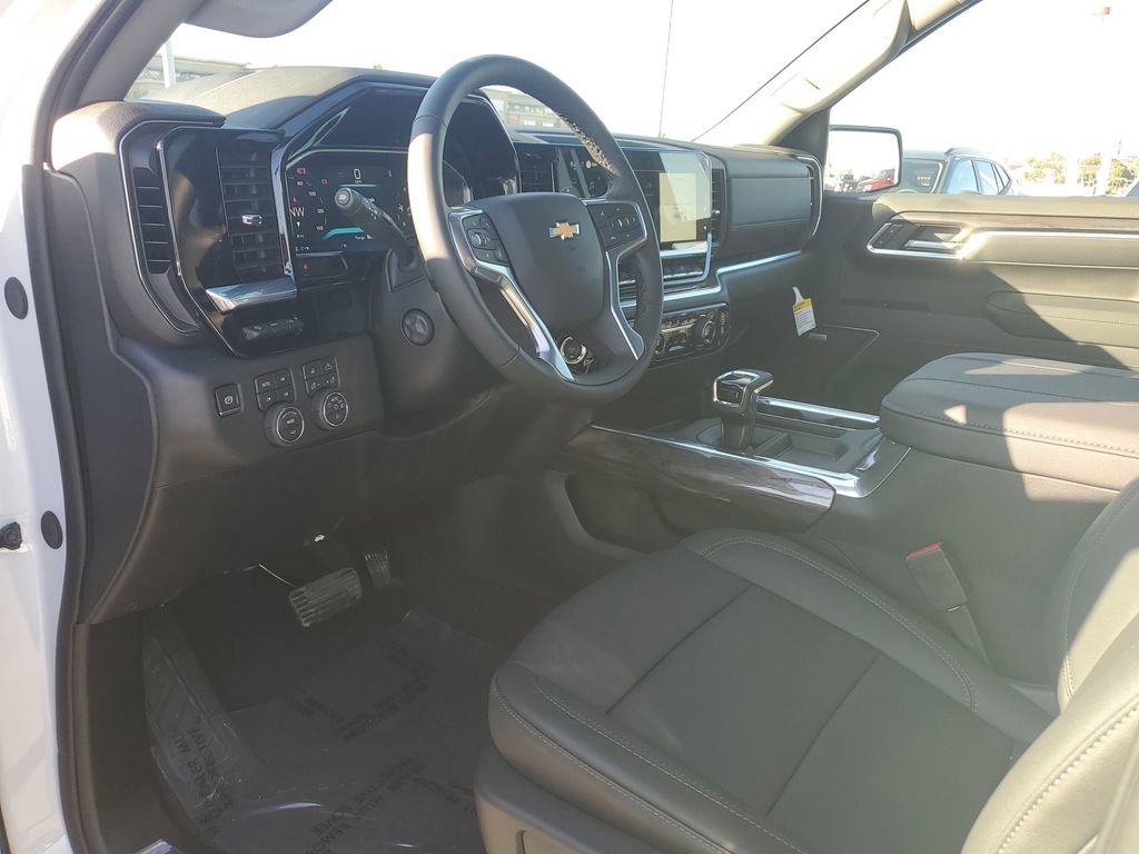 New 2026 Chevrolet Silverado 1500 LTZ w/ LTZ Premium Package AWD/4WD image 19