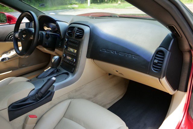 Used 2007 Chevrolet Corvette Convertible w/ Preferred Equipment Group RWD image 34