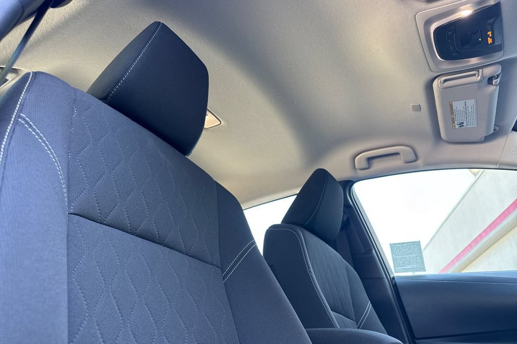 Certified 2025 Toyota Corolla LE w/ Carpet Mat Package (TMS) FWD image 15