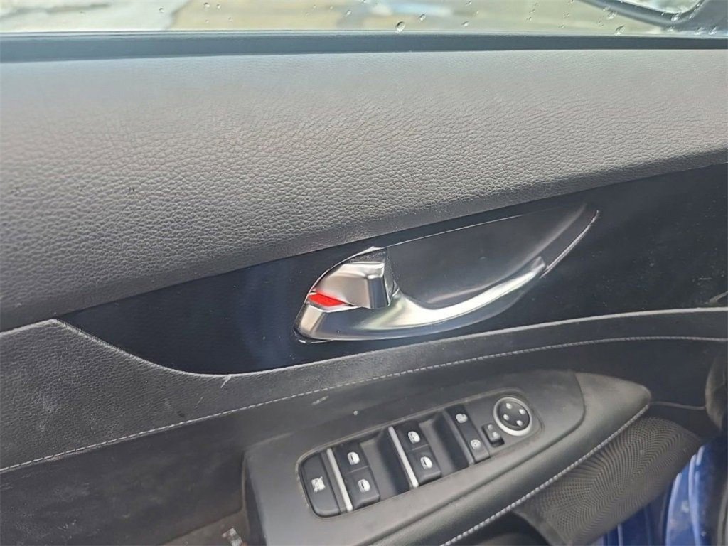 Used 2021 Kia Forte GT-Line image 9