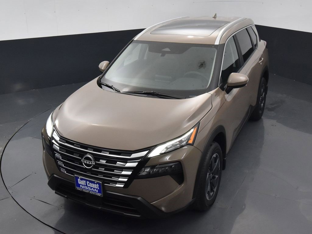 Certified 2025 Nissan Rogue SV w/ SV Premium Package image 32